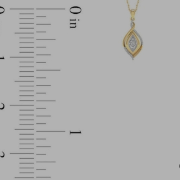 Beautiful Two-Tone Gold Pendant - Picture 4 of 6